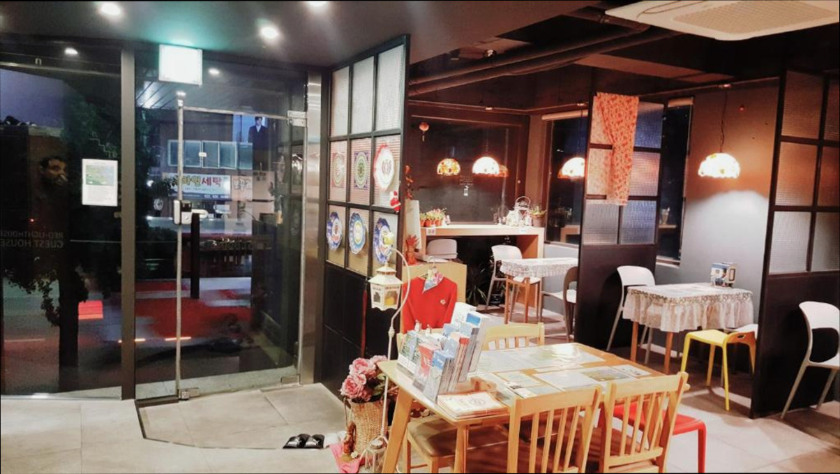 (이미지설명: 빨간등대 게스트하우스 - 호텔 둘러보기 안내사진)