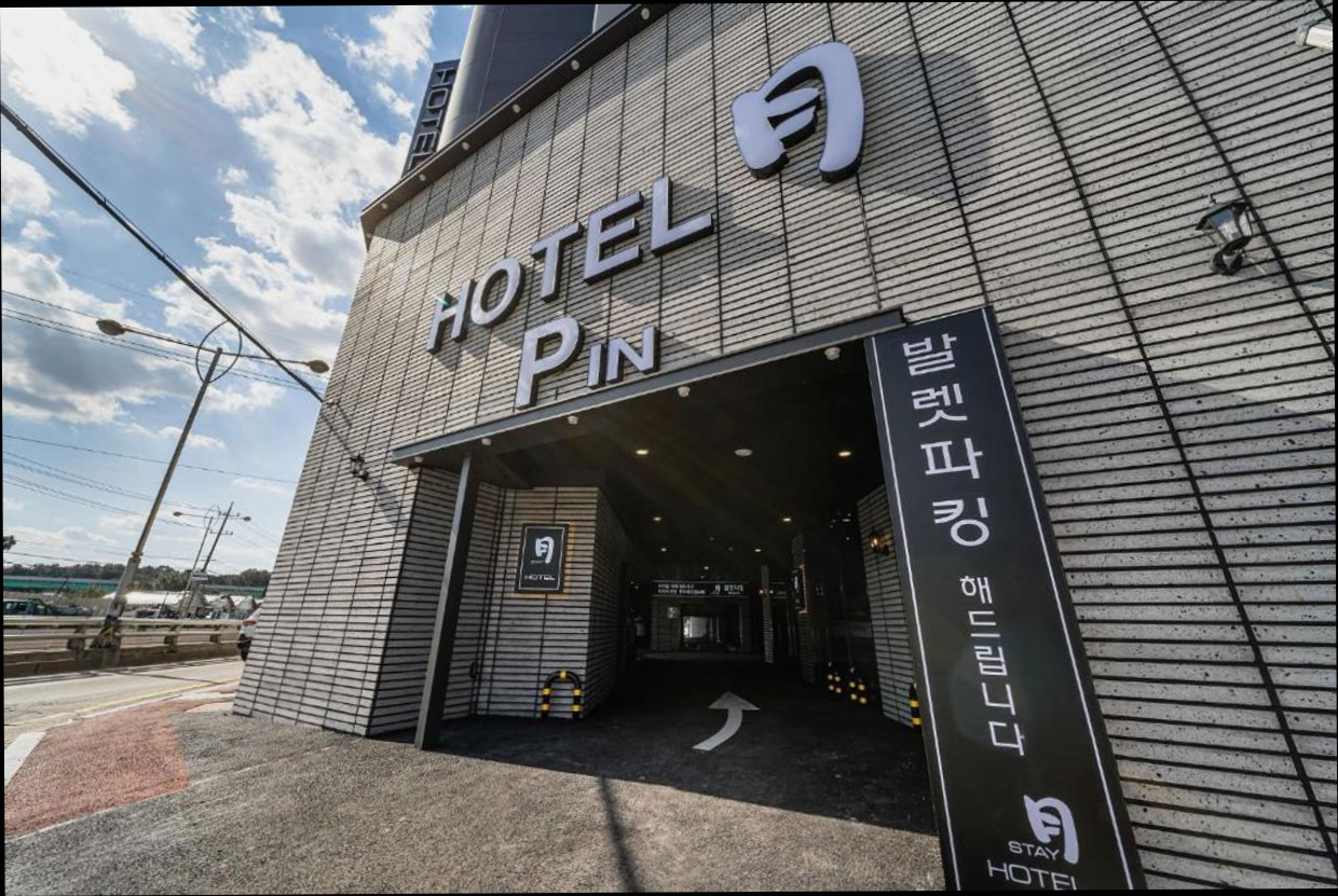 (이미지설명: 스테이 월 호텔 - 객실 상세 리뷰 안내사진)