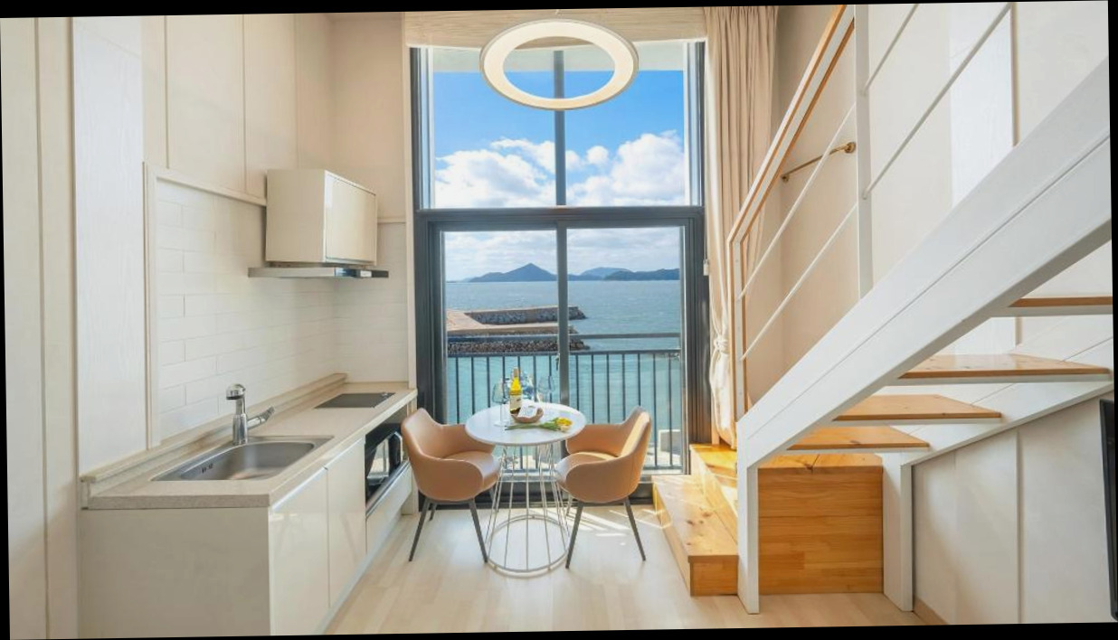 (이미지설명: Yeosu Sorrr Spa Oceanview Pension - 객실 안내사진)