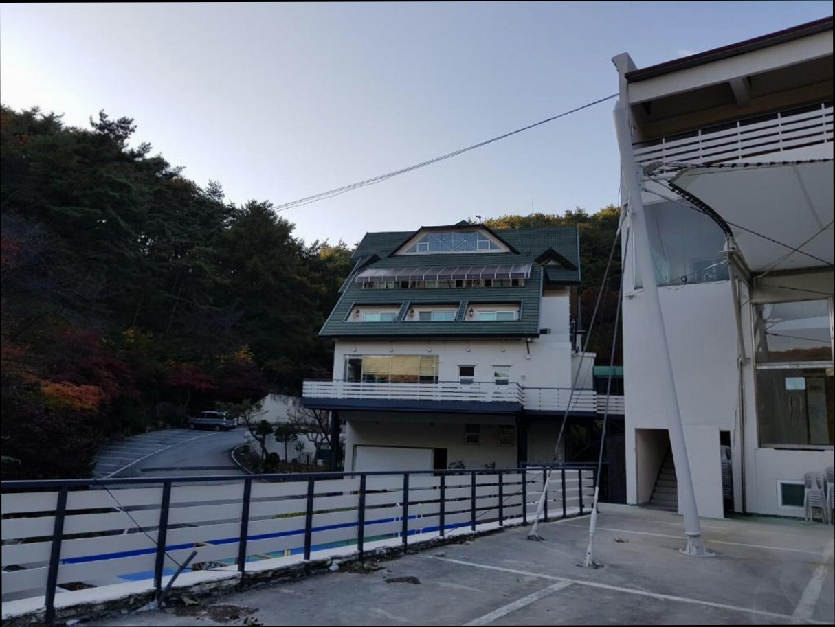(이미지설명: 칠갑산 샬레 호텔 - 객실 안내사진)