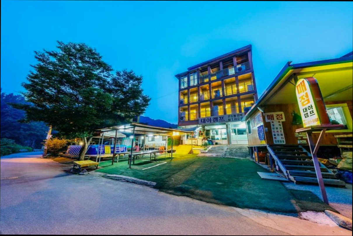 (이미지설명: 대야 캠프 - 호텔 둘러보기 안내사진)