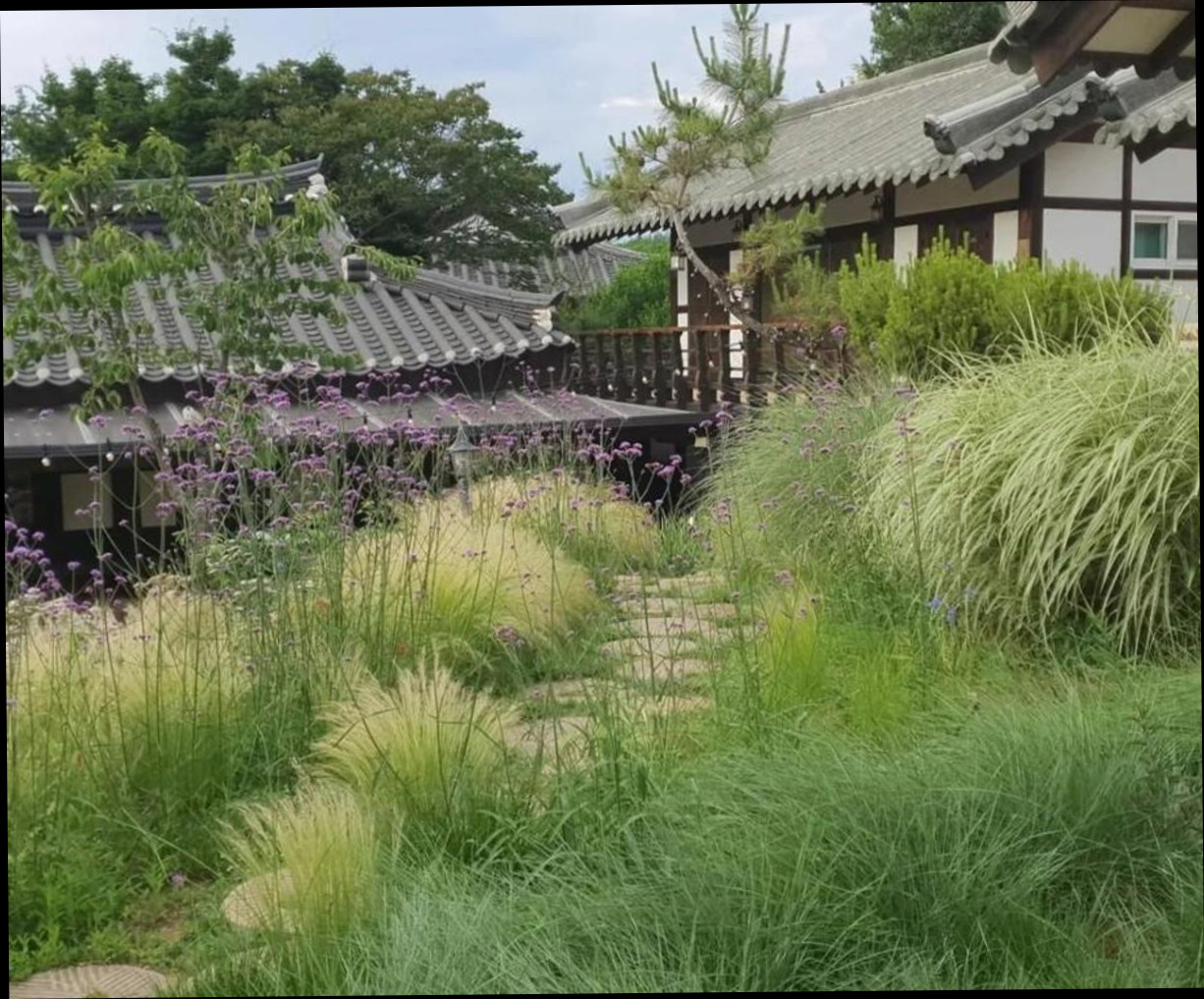 (이미지설명: 고택 산에는 꽃이피네 - 호텔 둘러보기 안내사진)