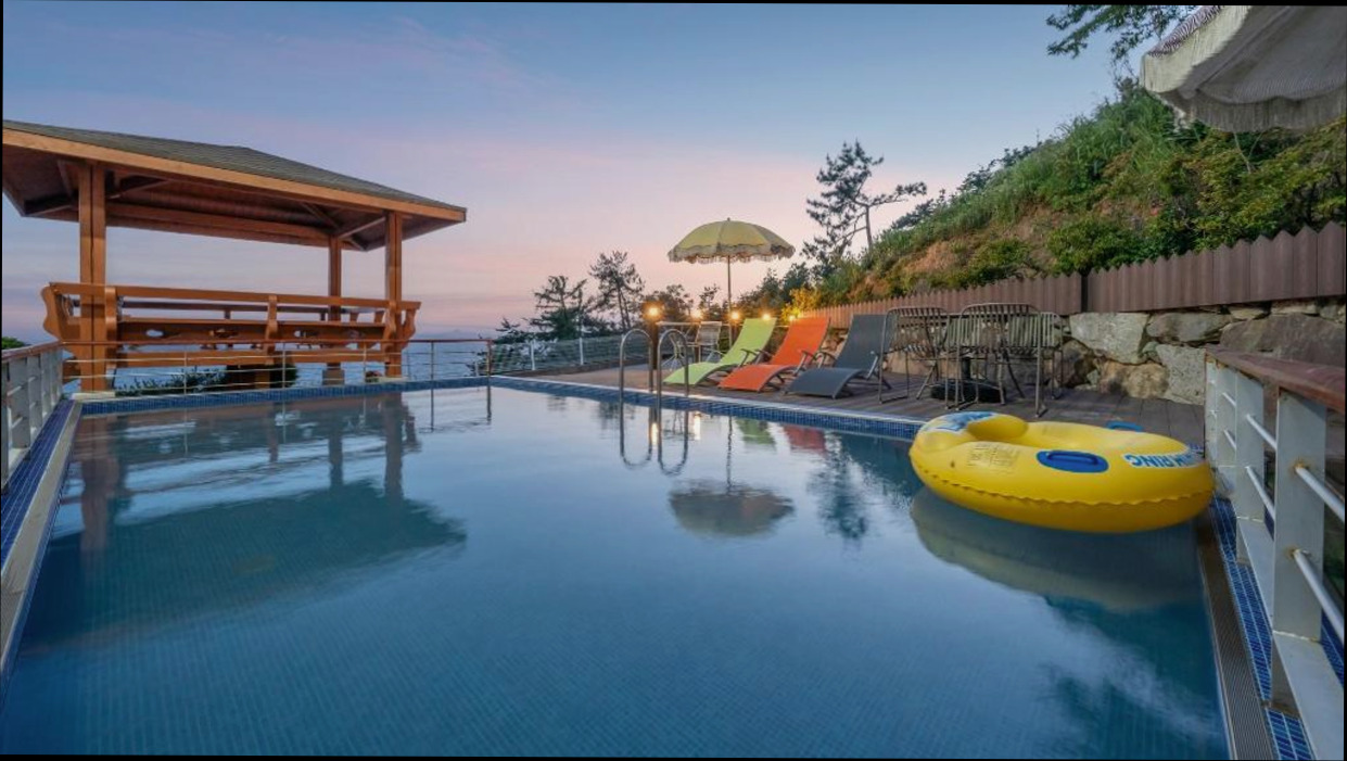 (이미지설명: Yeosu Eoneumeosjinnal Pension - 객실 상세 리뷰 안내사진)