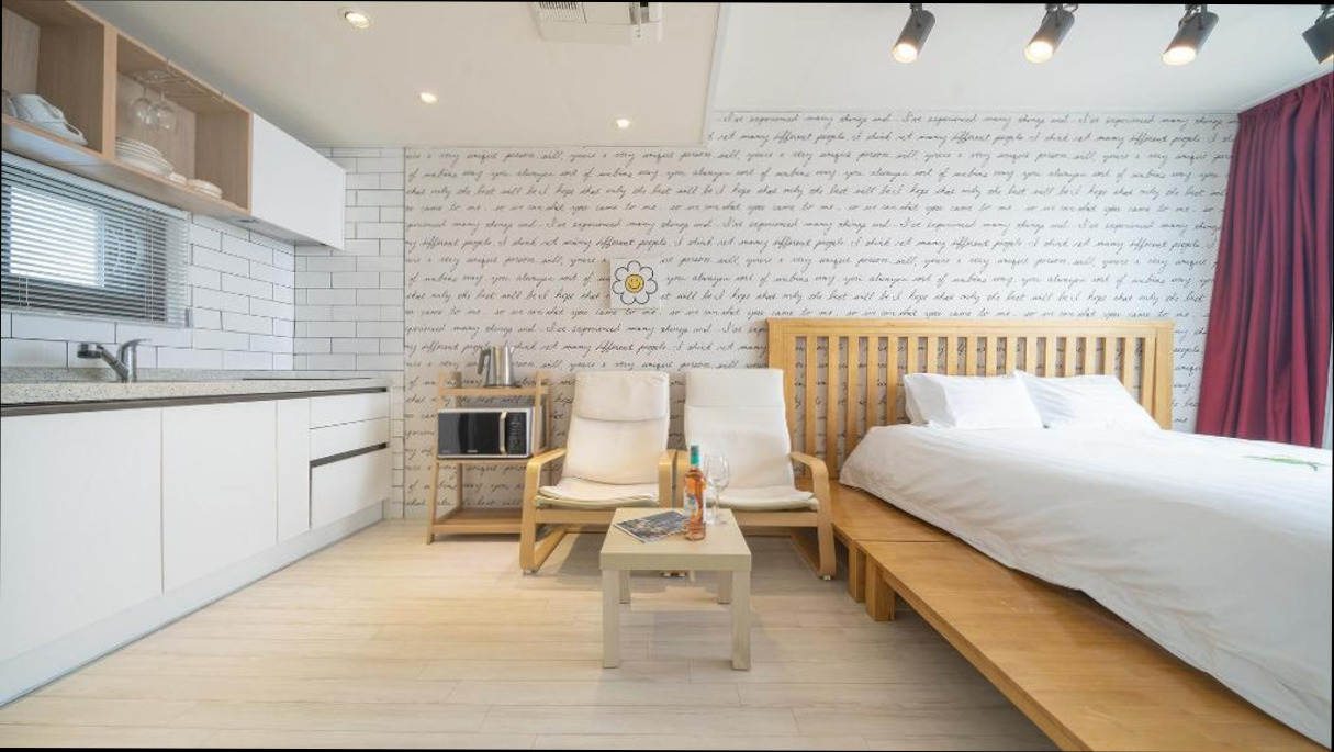(이미지설명: Goseong Littlesquare Oceanview Pension - 객실 상세 리뷰 안내사진)
