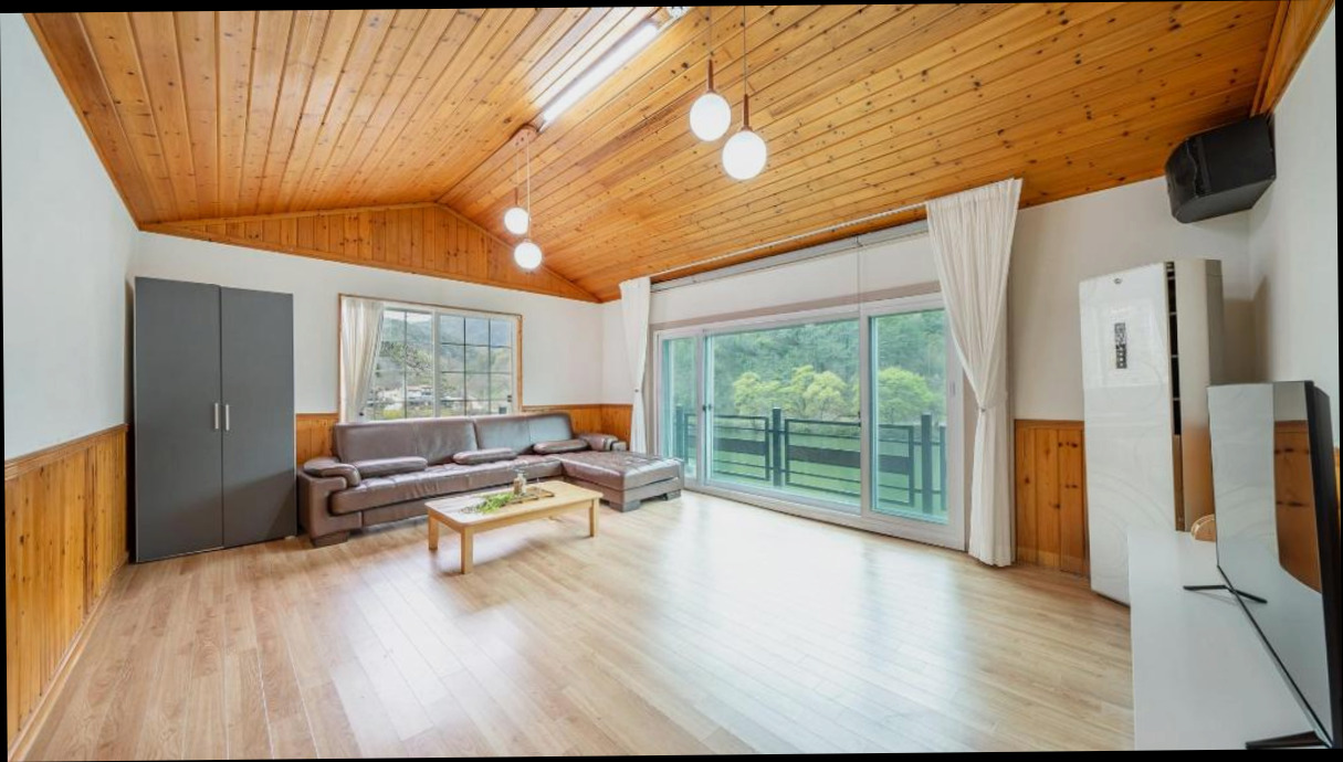 (이미지설명: Cheongdo Ellago pool villa Pension - 전경 안내사진)