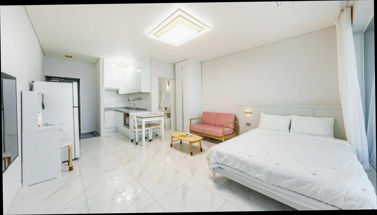 (이미지설명: Yeosu Stay Raonpine Spa Pension - 주변 관광지 안내사진)