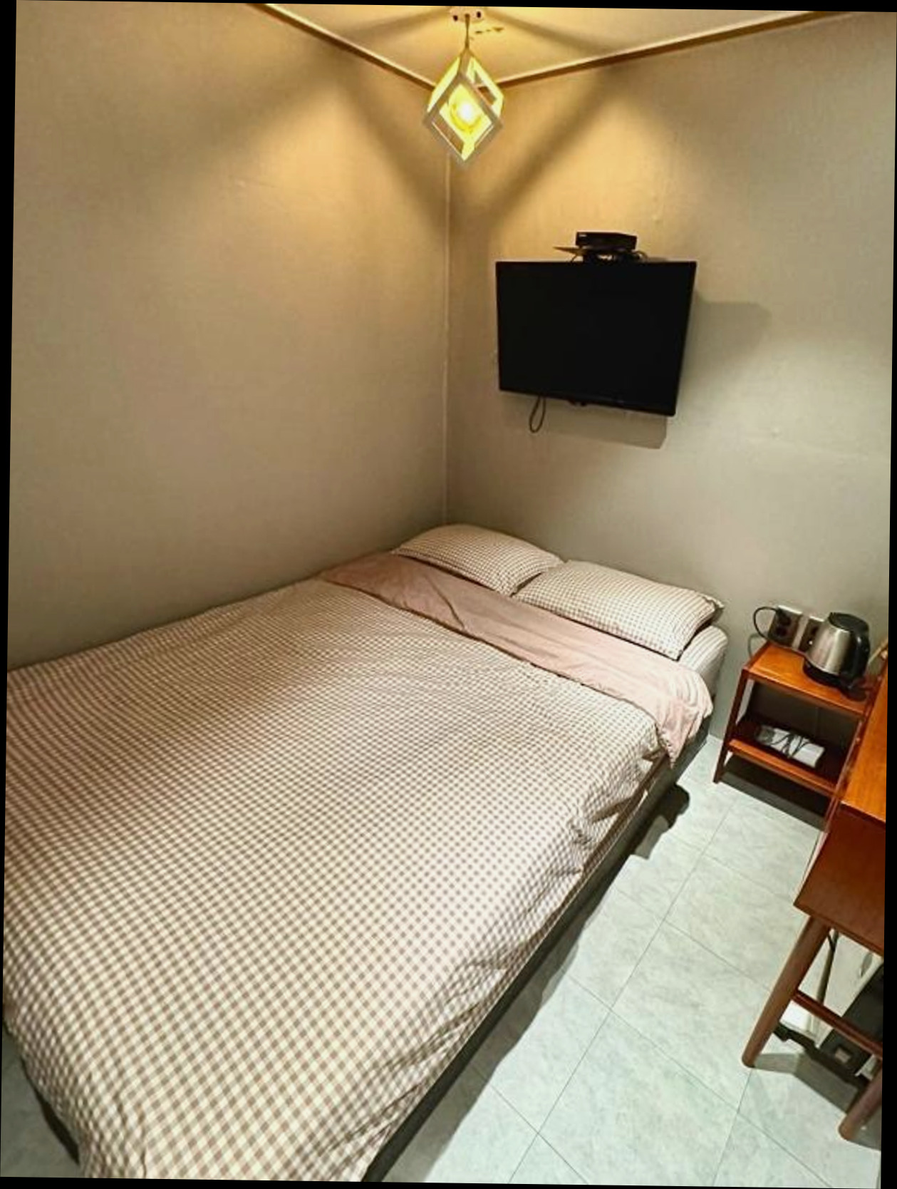 (이미지설명: 메종 호스텔 - 객실 상세 리뷰 안내사진)
