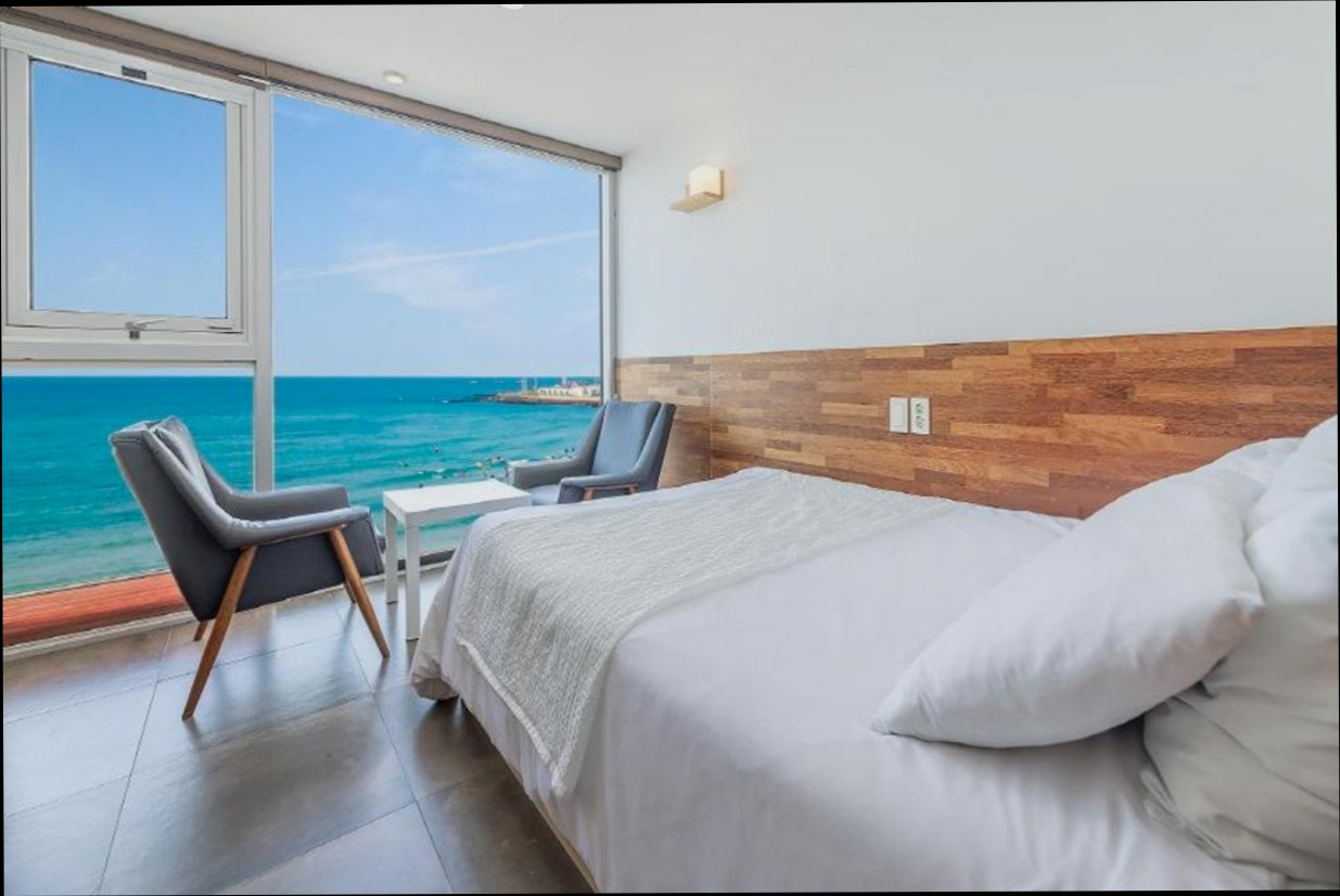 (이미지설명: 제주 달비치펜션 (Jeju Dalbeach Pension) - 주변 관광지 안내사진)