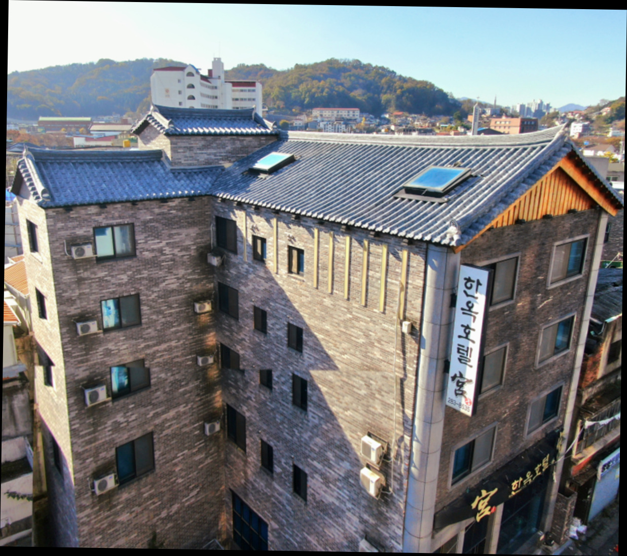 (이미지설명: 한옥 호텔 궁 - 주변 관광지 안내사진)