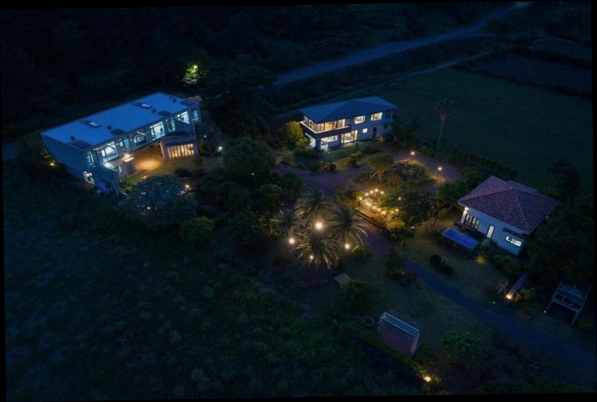 (이미지설명: 컬러인제주 - 주변 관광지 안내사진)