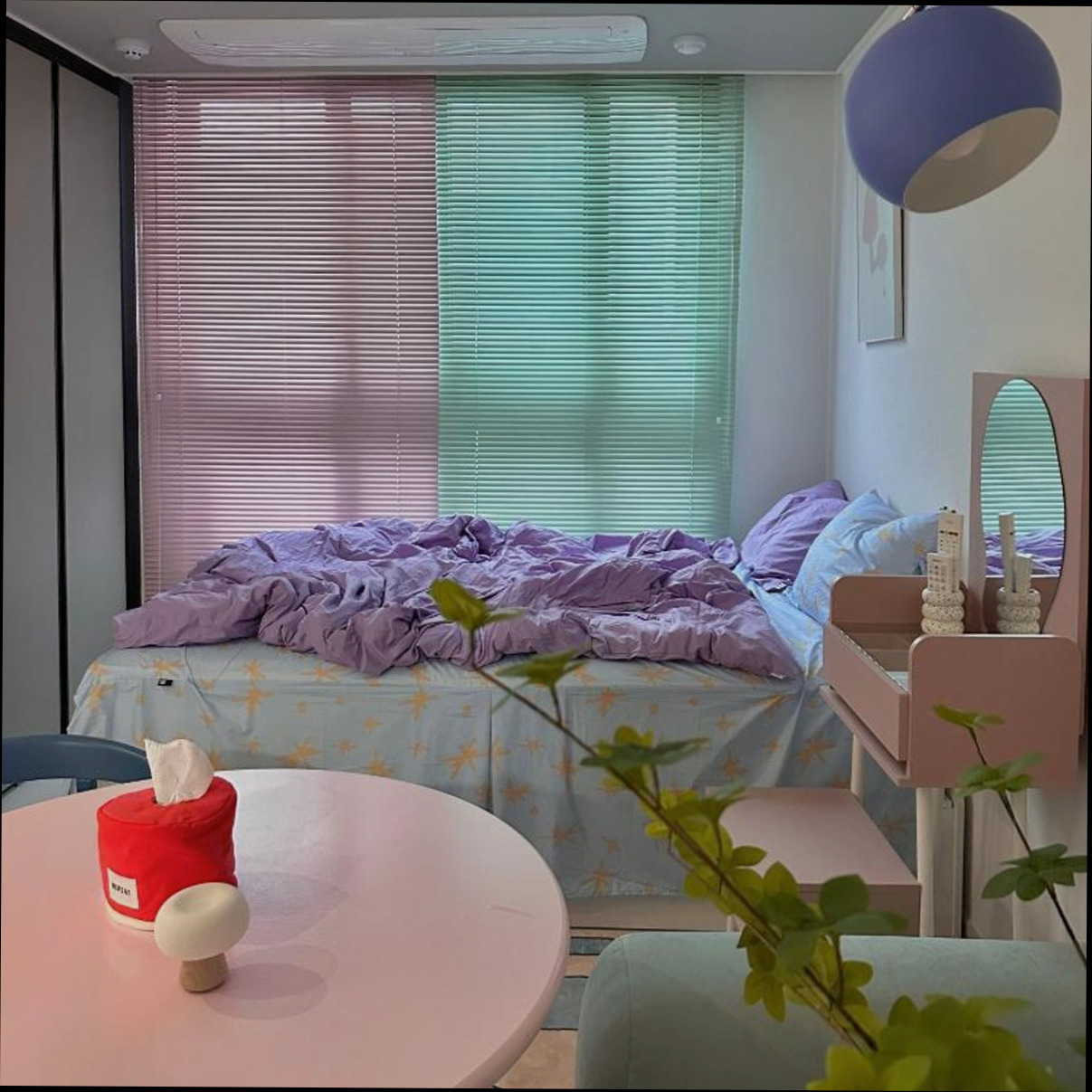 (이미지설명: Dongseongro meomoom - 전경 안내사진)