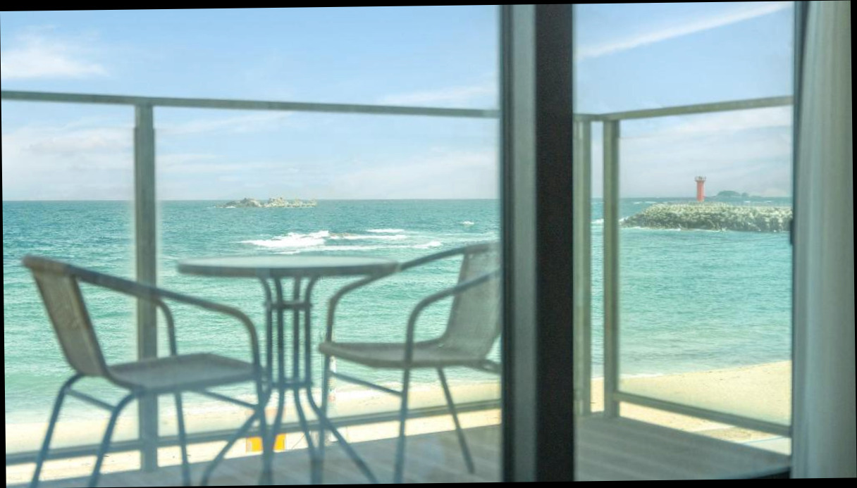 (이미지설명: Goseong Littlesquare Oceanview Pension - 예약 꿀팁 안내사진)