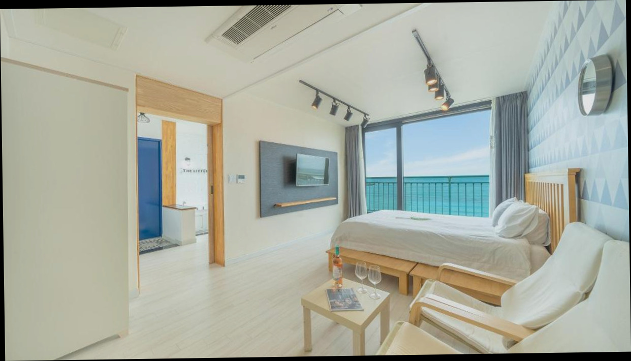 (이미지설명: Goseong Littlesquare Oceanview Pension - 예약 꿀팁 안내사진)