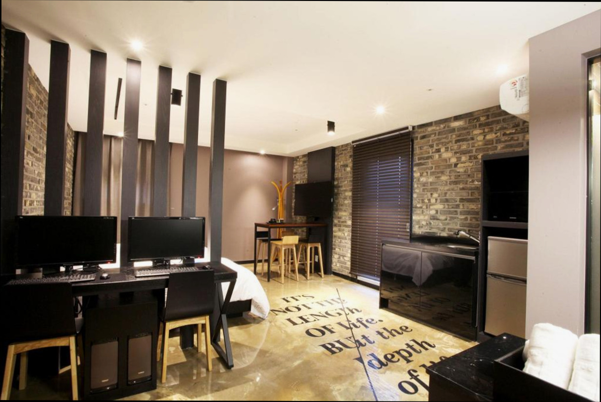 (이미지설명: 안산 Boutique Hotel 레니엘 - 갤러리 안내사진)