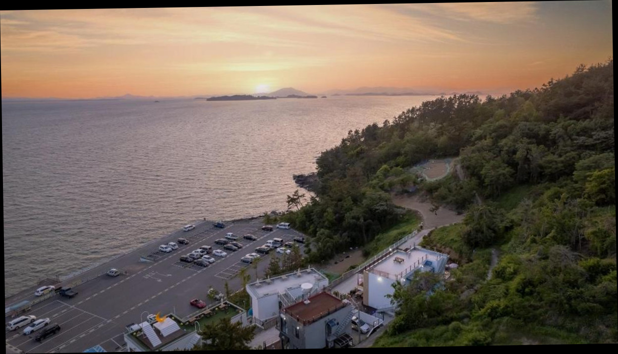(이미지설명: Yeosu Eoneumeosjinnal Pension - 갤러리 안내사진)
