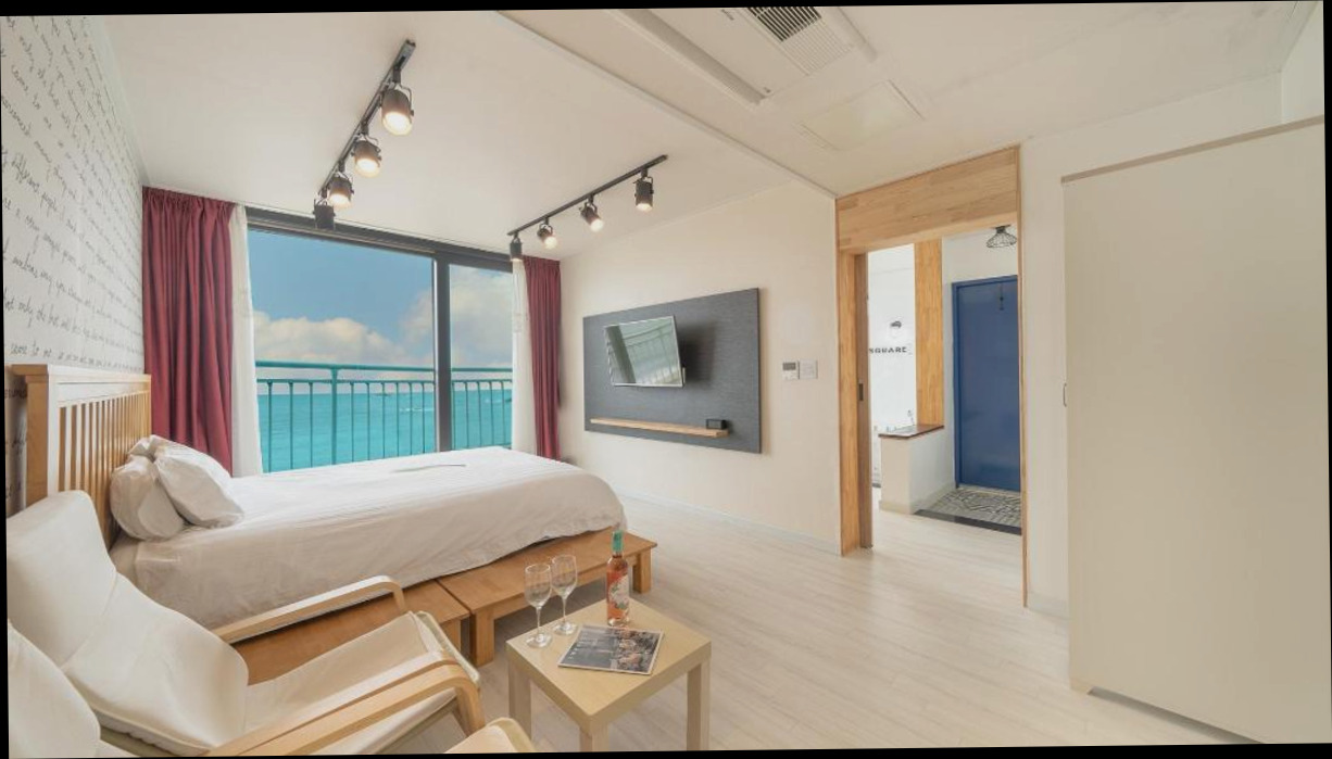 (이미지설명: Goseong Littlesquare Oceanview Pension - 갤러리 안내사진)