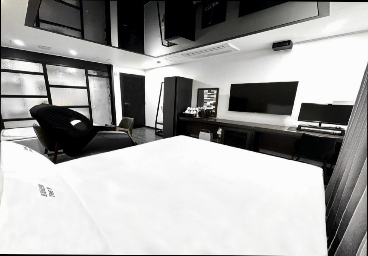 (이미지설명: 호텔 더 브이 - 편의시설 및 서비스 안내사진)
