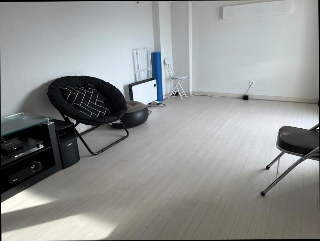 (이미지설명: 부춘동의 아파트먼트 (64m², 침실 3개, 프라이빗 욕실 1개) - 편의시설 및 서비스 안내사진)