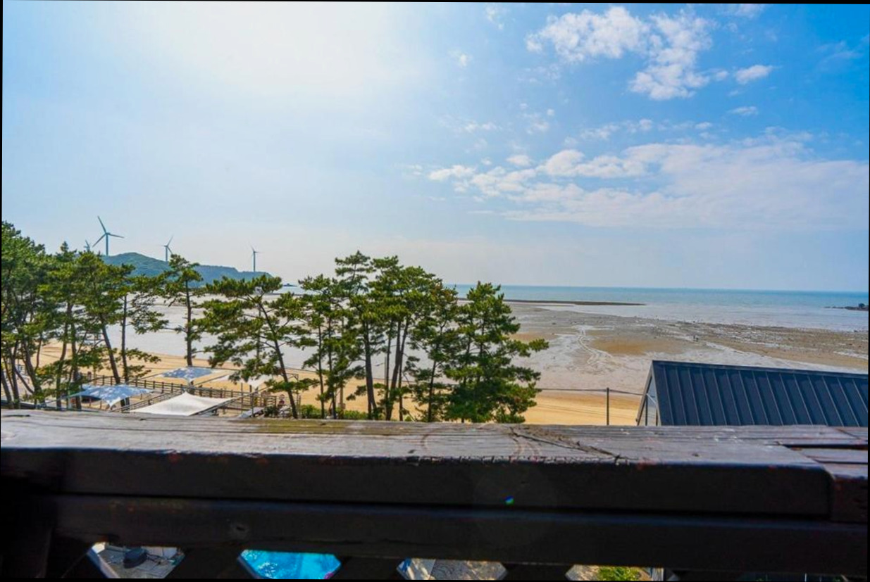 (이미지설명: 영흥도 해송 펜션 - 편의시설 및 서비스: 부족함 없이 완벽한 휴가를 위한 모든 것! 안내사진)