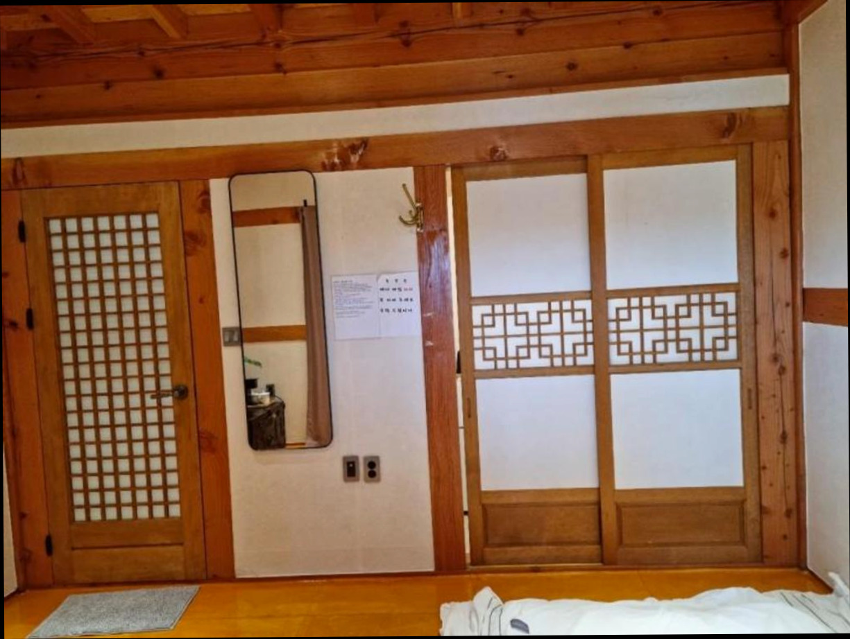 (이미지설명: 경주 월정헌 한옥 펜션 - 예약 꿀팁 안내사진)