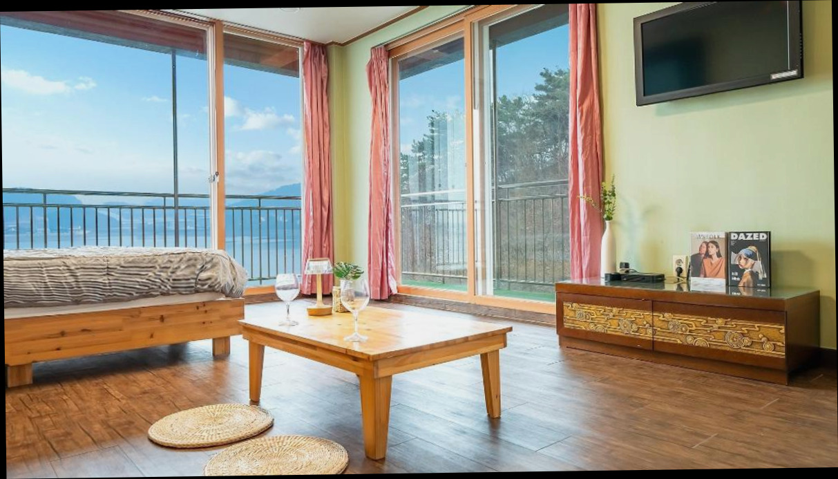 (이미지설명: Daebudo green beach Pension - 객실 안내사진)