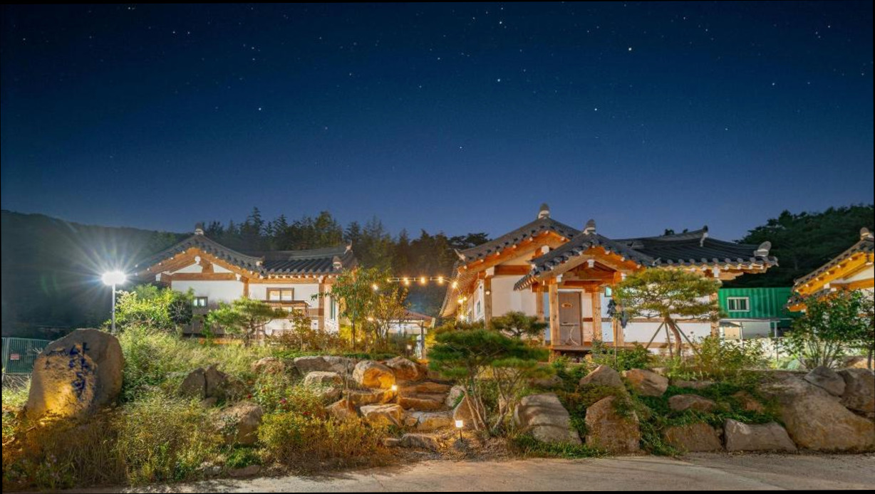 (이미지설명: Gyeongju Adamwon hanok dokchae pension - 호텔 둘러보기 안내사진)