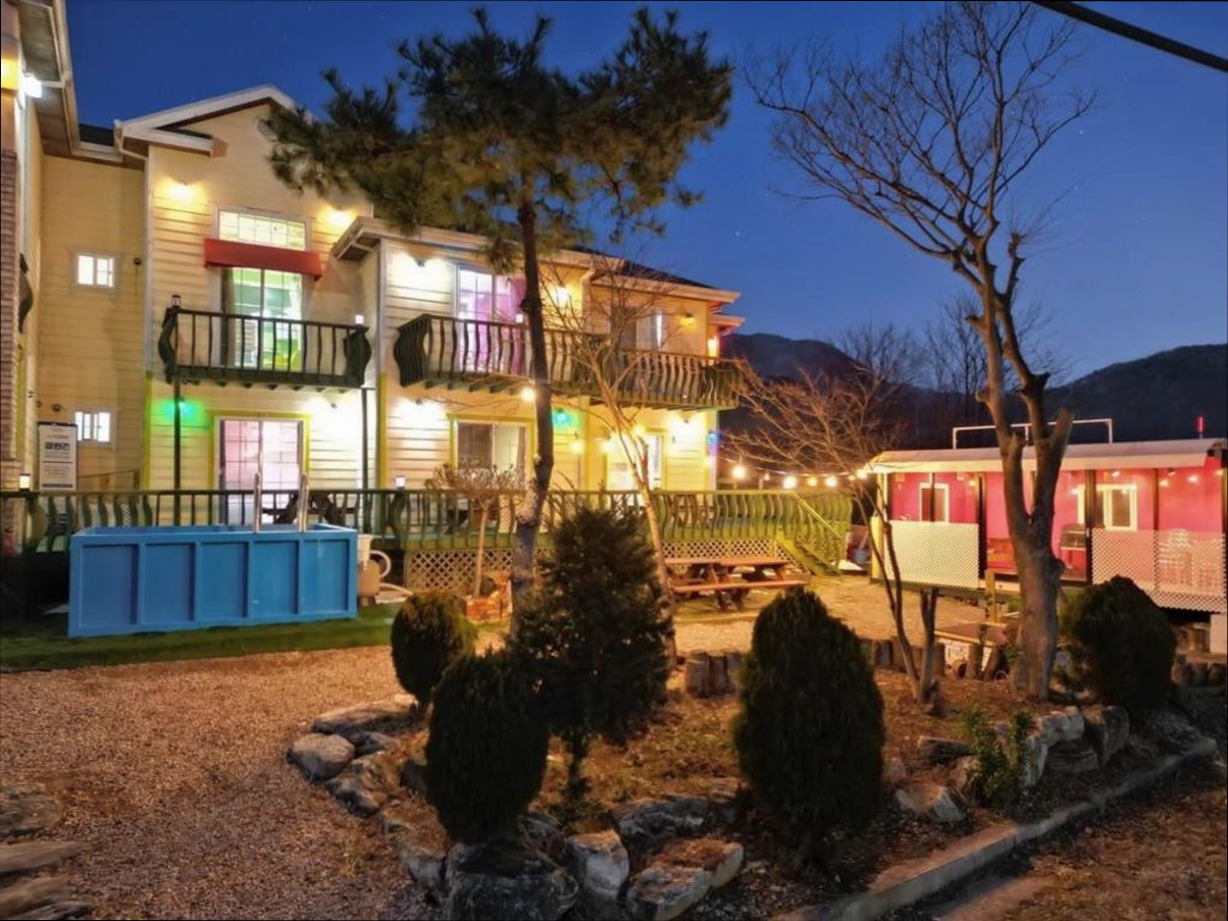 (이미지설명: 부안 변산반도 헐리우드 펜션 - 호텔 둘러보기 안내사진)