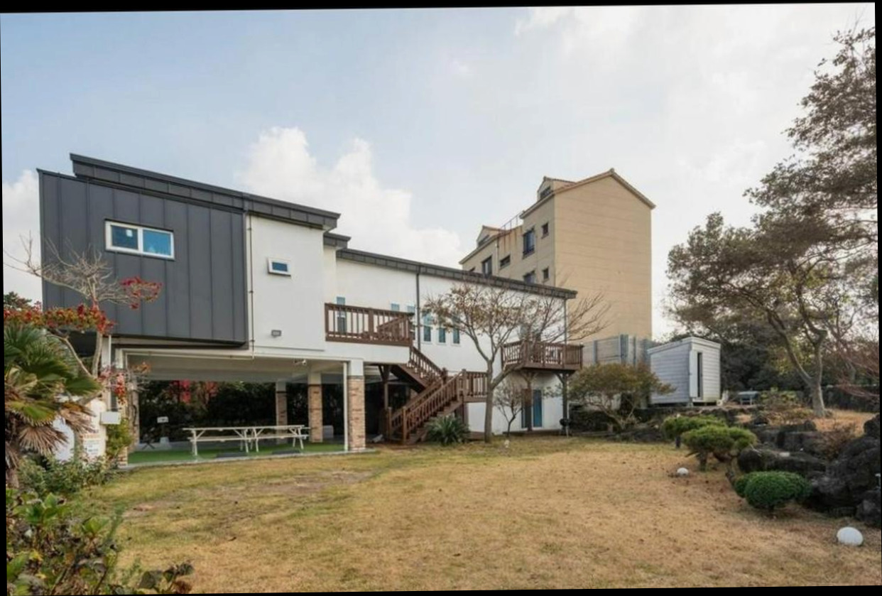 (이미지설명: 제주 애월하늘 독채펜션 - 객실 안내사진)