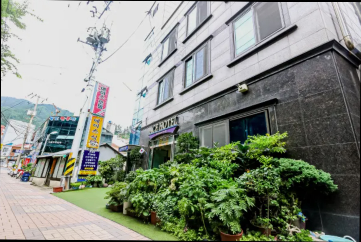 (이미지설명: 에이스 호텔 - 호텔 둘러보기 안내사진)