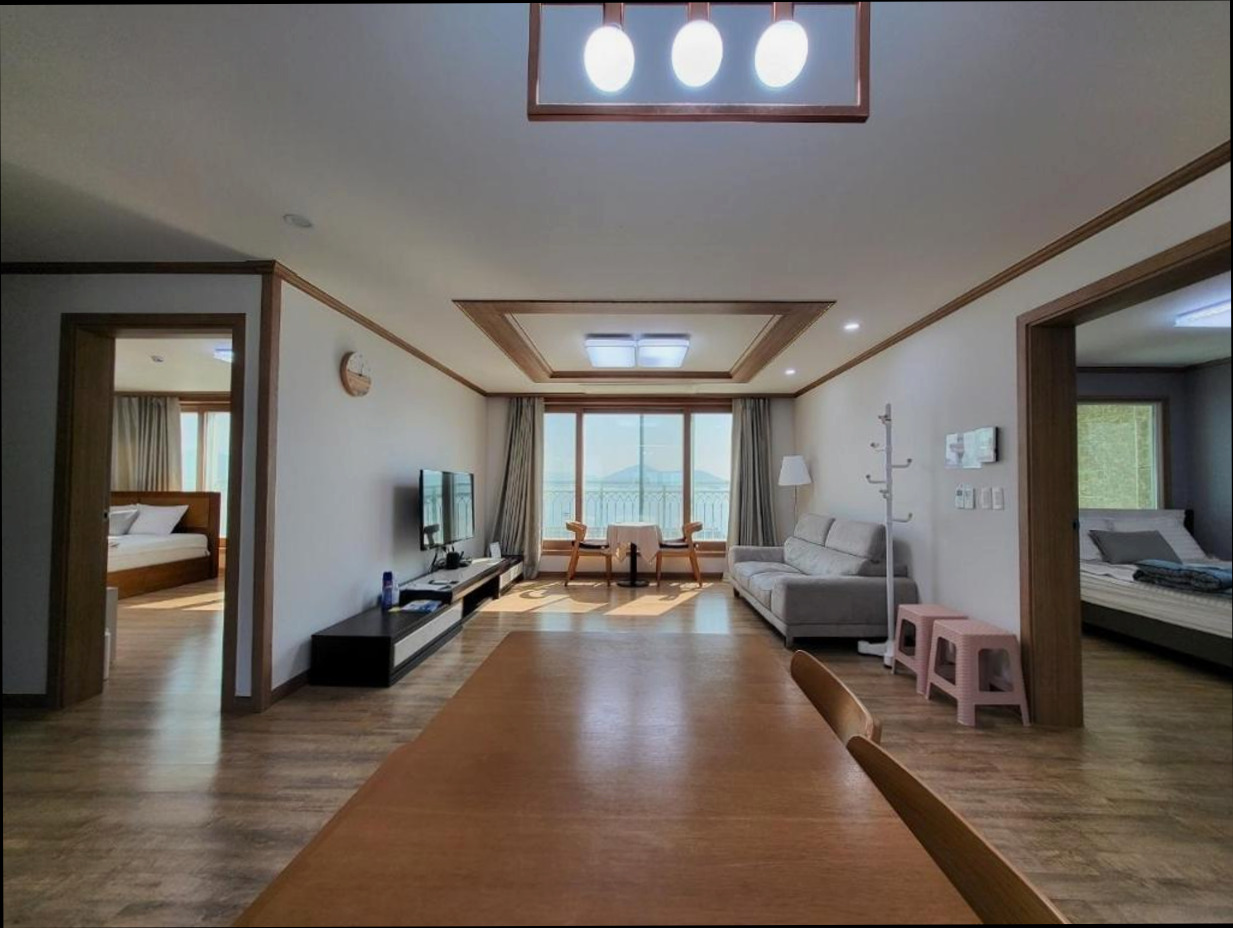 (이미지설명: 사등면의 프라이빗 하우스 (105m², 침실 2개, 프라이빗 욕실 2개) - 호텔 둘러보기 안내사진)