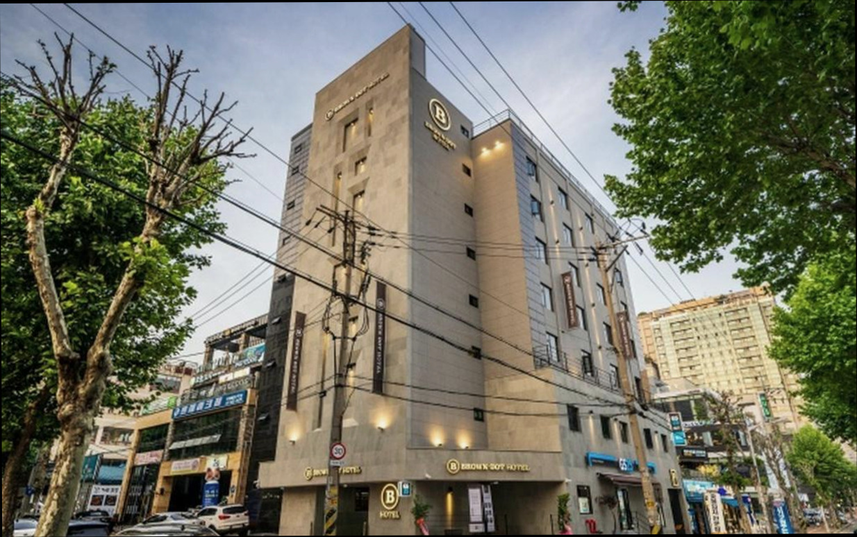 (이미지설명: 브라운도트 수원인계점 나혜석거리 - 객실 상세 리뷰 안내사진)
