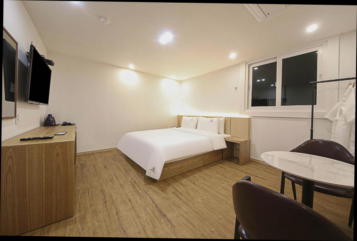 (이미지설명: Busan Seomyeon Broa Hotel - 객실 상세 리뷰 안내사진)