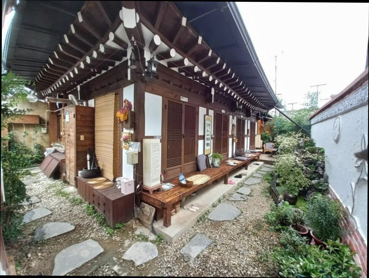 (이미지설명: 산야초 펜션 - 편의시설 및 서비스 안내사진)