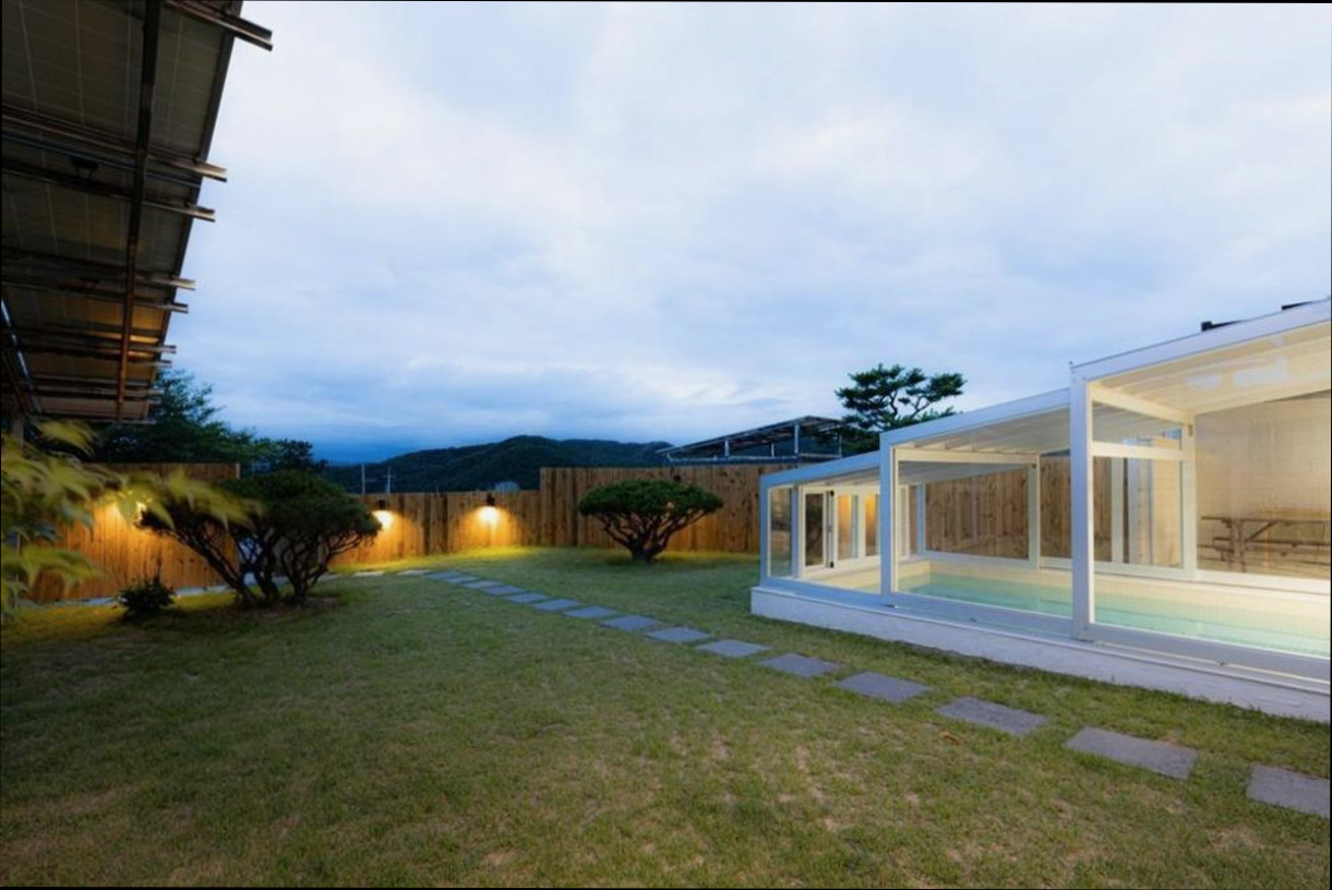(이미지설명: Gyeongju Sky Lake Pool Villa - 편의시설 및 서비스 안내사진)