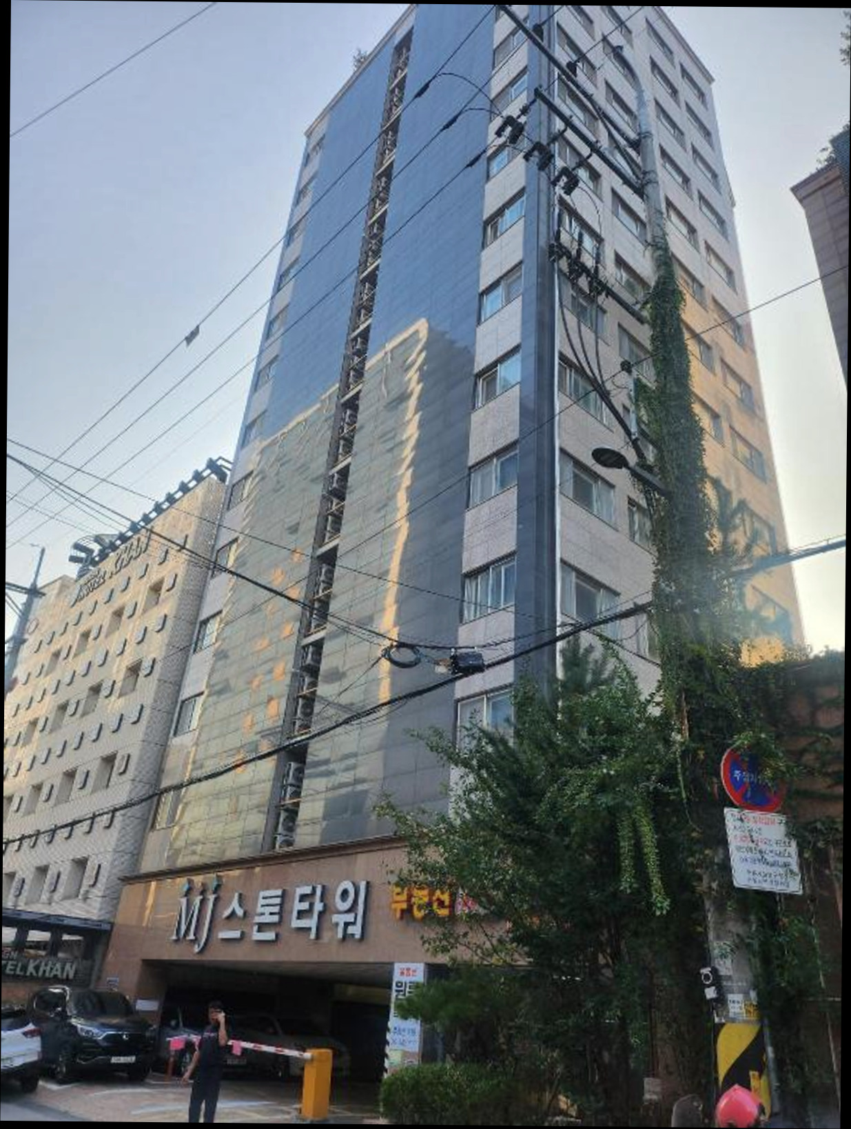 (이미지설명: 수원시내의 아파트먼트 (17m², 침실 1개, 프라이빗 욕실 1개) - 주변 관광지 안내사진)