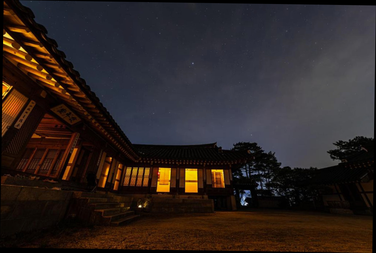 (이미지설명: ChosunRoyalFamilyHotel - 주변 관광지 안내사진)