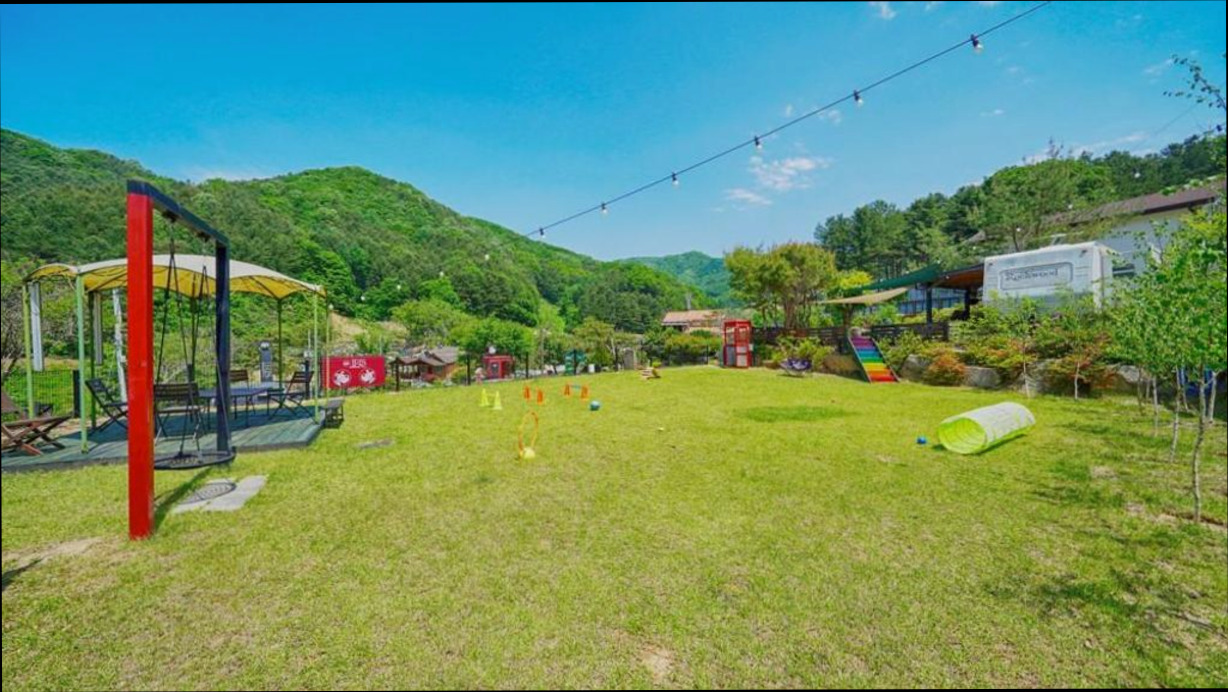 (이미지설명: 아이리스 펜션 - 갤러리 안내사진)