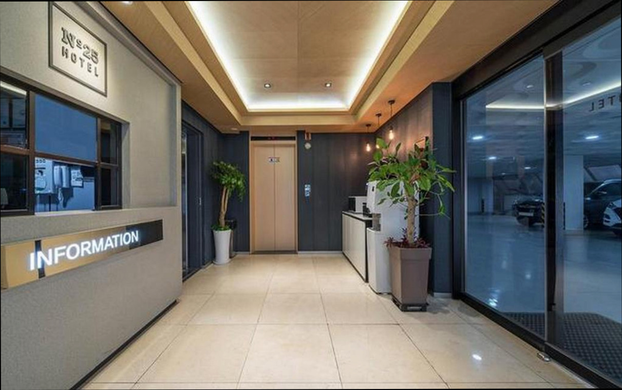 (이미지설명: No.25 Suwon Hwaseong Haenggung branch - 객실 안내사진)