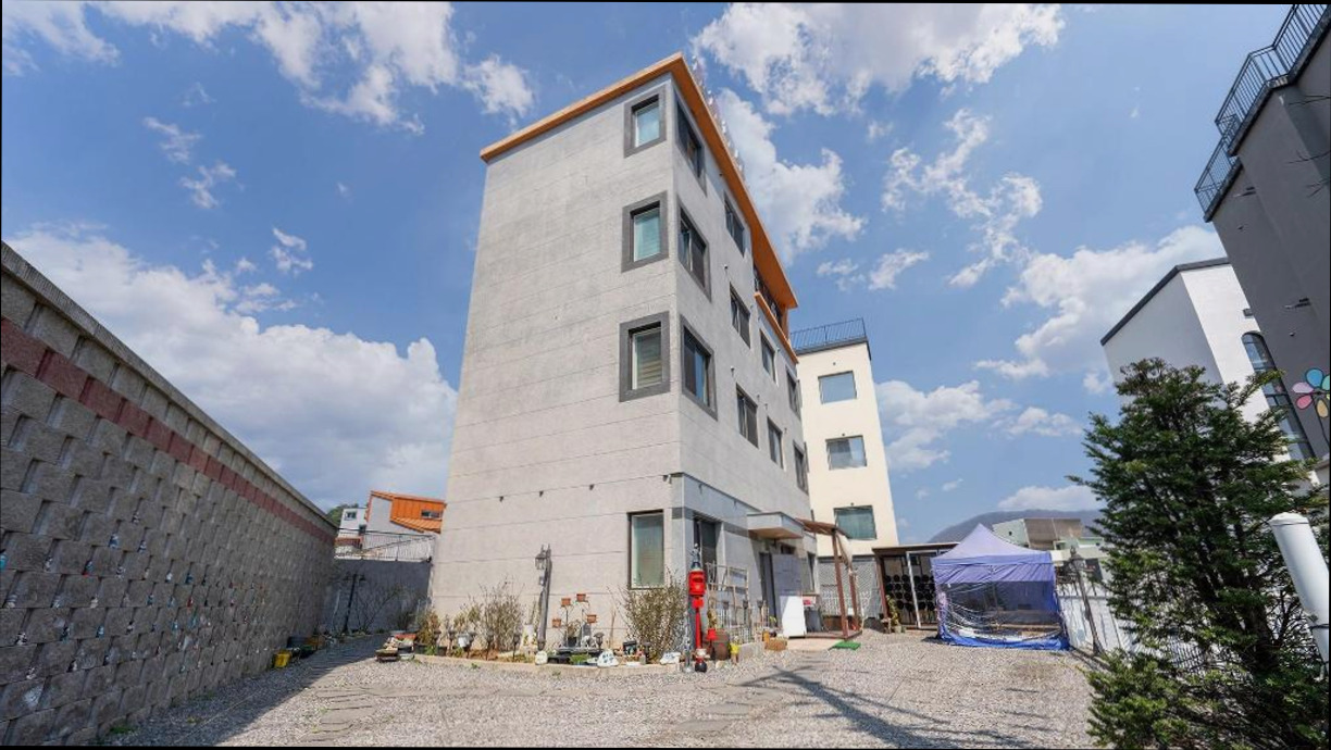(이미지설명: 투투 스파 펜션 - 호텔 둘러보기 안내사진)