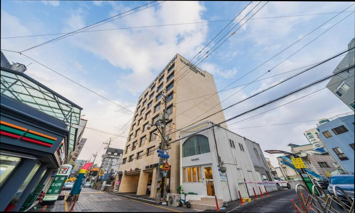 (이미지설명: Gwangju HOUND Hotel 광주 하운드 호텔(구. 광주 워싱턴 호텔) - 편의시설 및 서비스 안내사진)