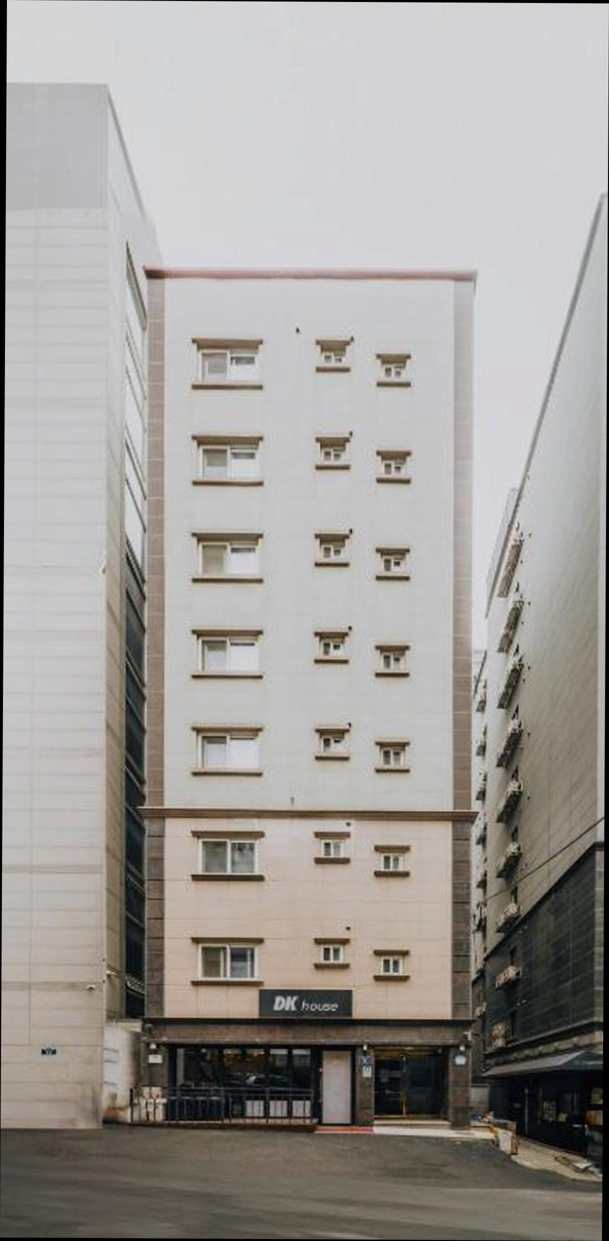 (이미지설명: DK House - 전경 안내사진)