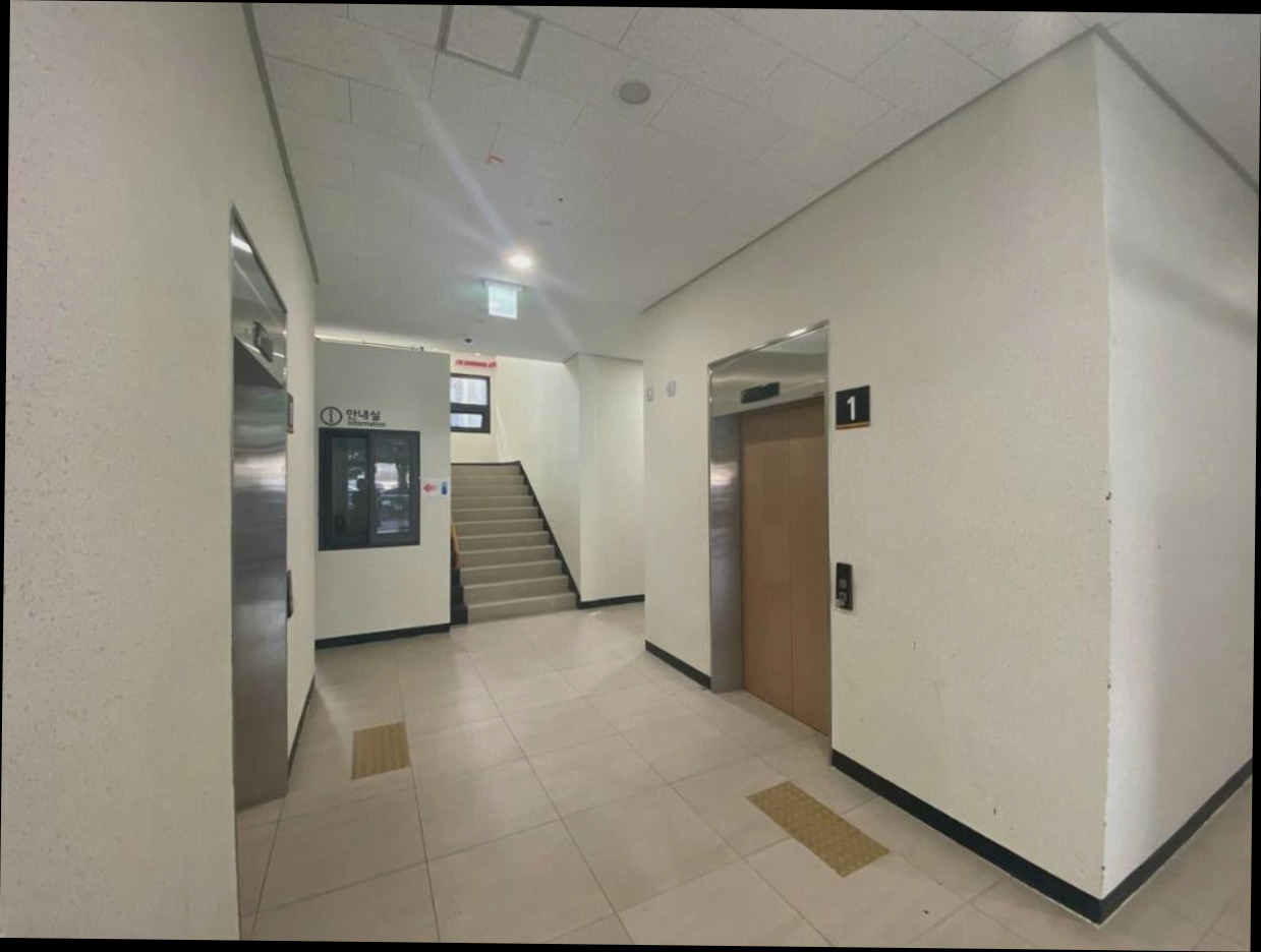 (이미지설명: 제주 시내의 아파트먼트 (26m², 침실 1개, 프라이빗 욕실 1개) - 편의시설 및 서비스 안내사진)