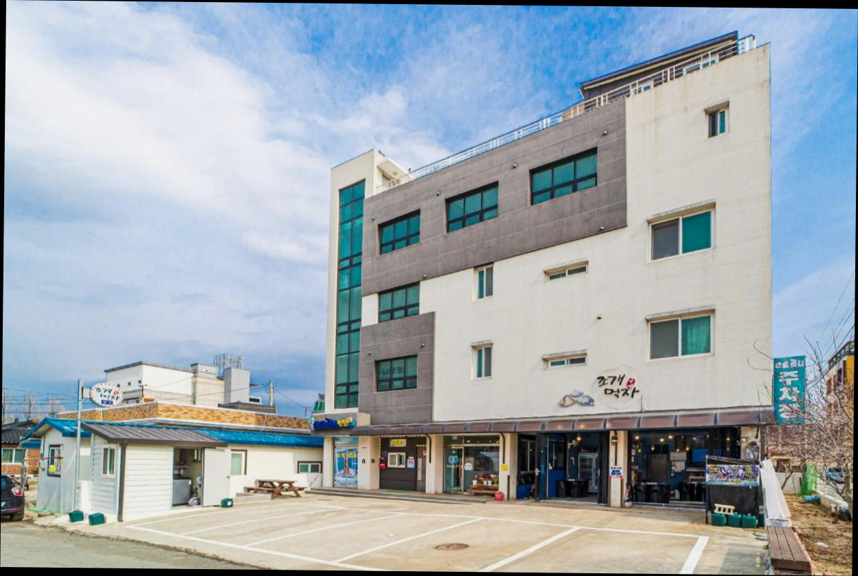 (이미지설명: 산토리니 펜션 - 주변 관광지 안내사진)